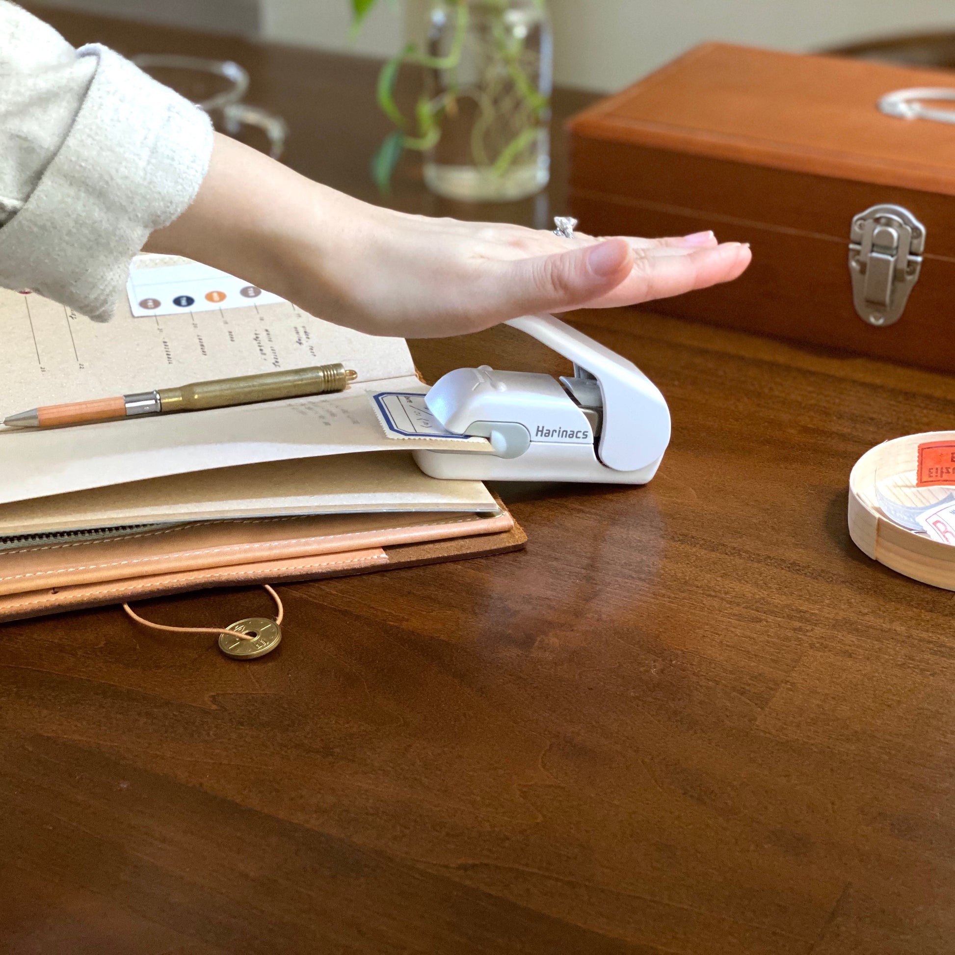 [Kokuyo] Harinacs Press //  Staple-free Stapler