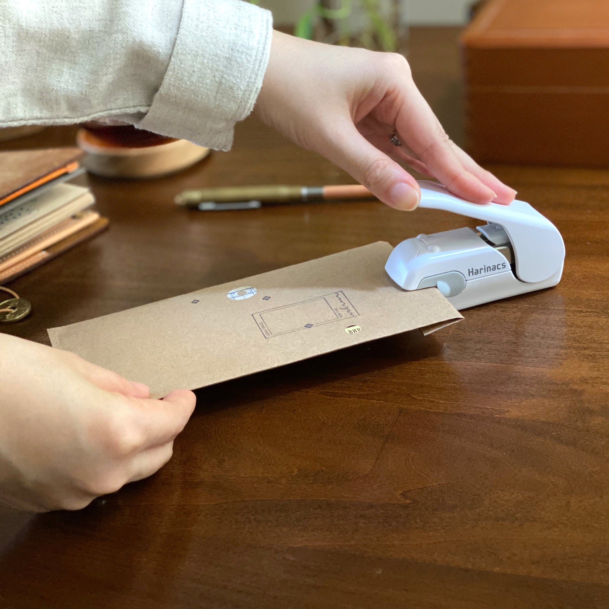 [Kokuyo] Harinacs Press //  Staple-free Stapler